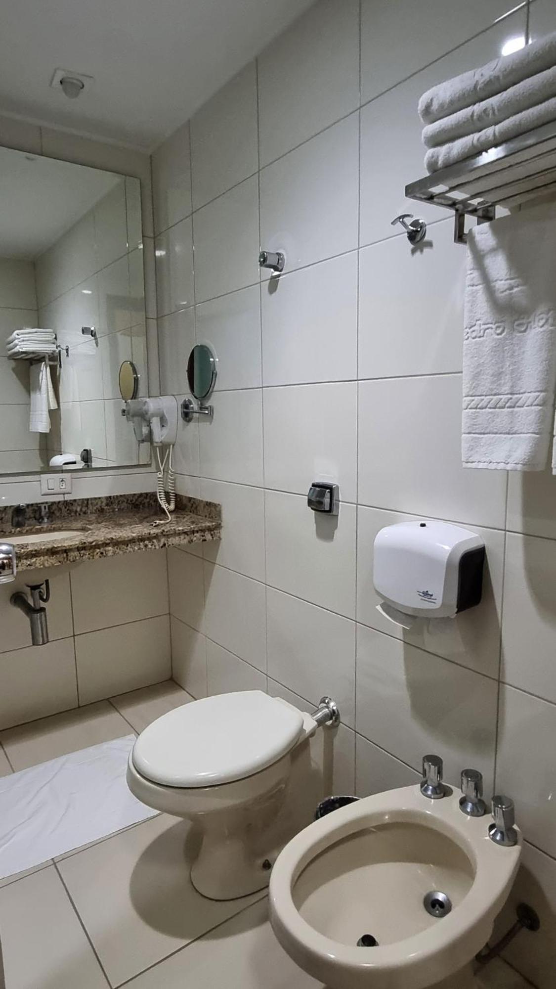 Cedro Hotel Londrina Zewnętrze zdjęcie
